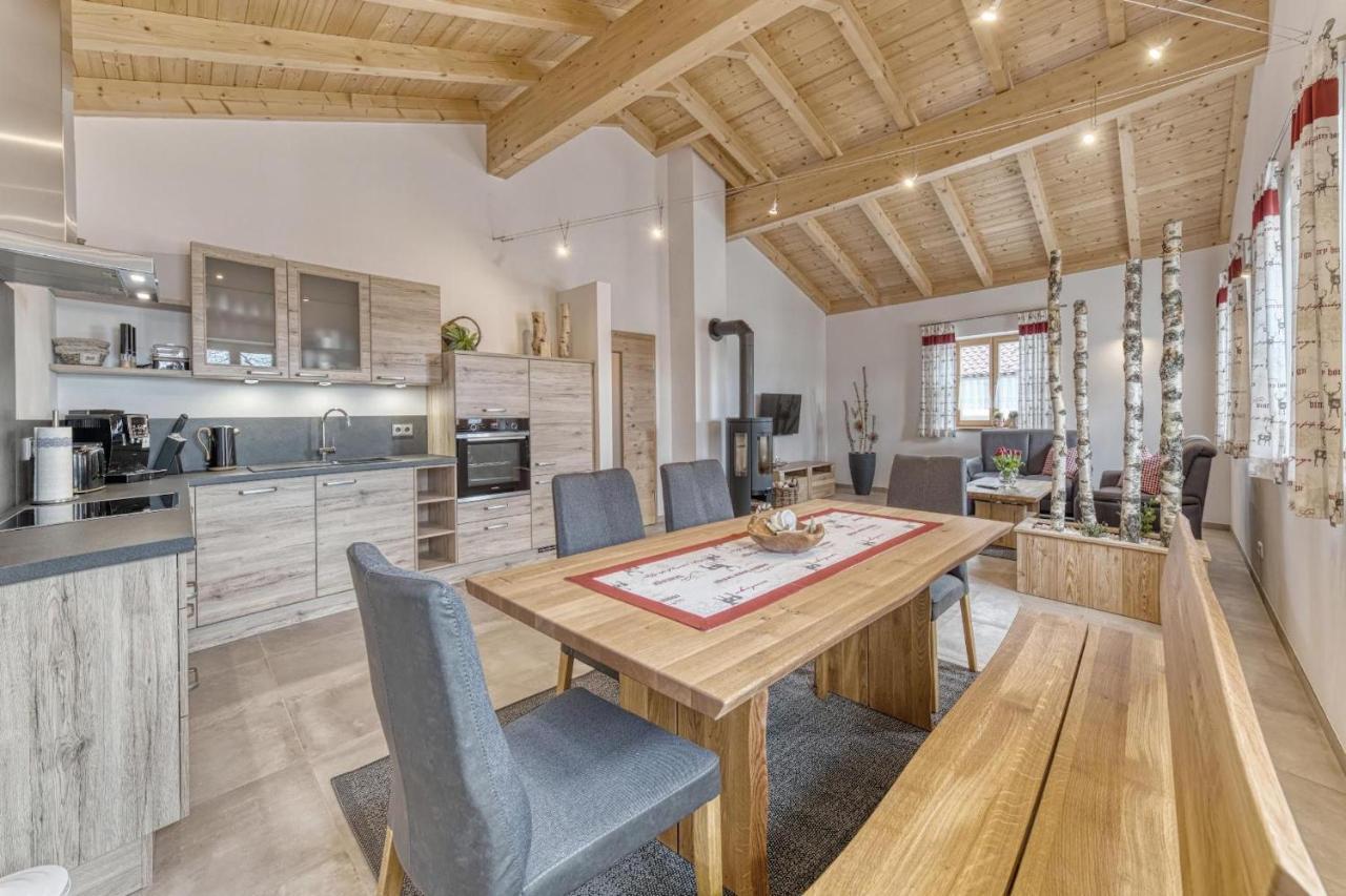 Pension und Ferienchalets Zum Lebzelter Freyung Exterior foto