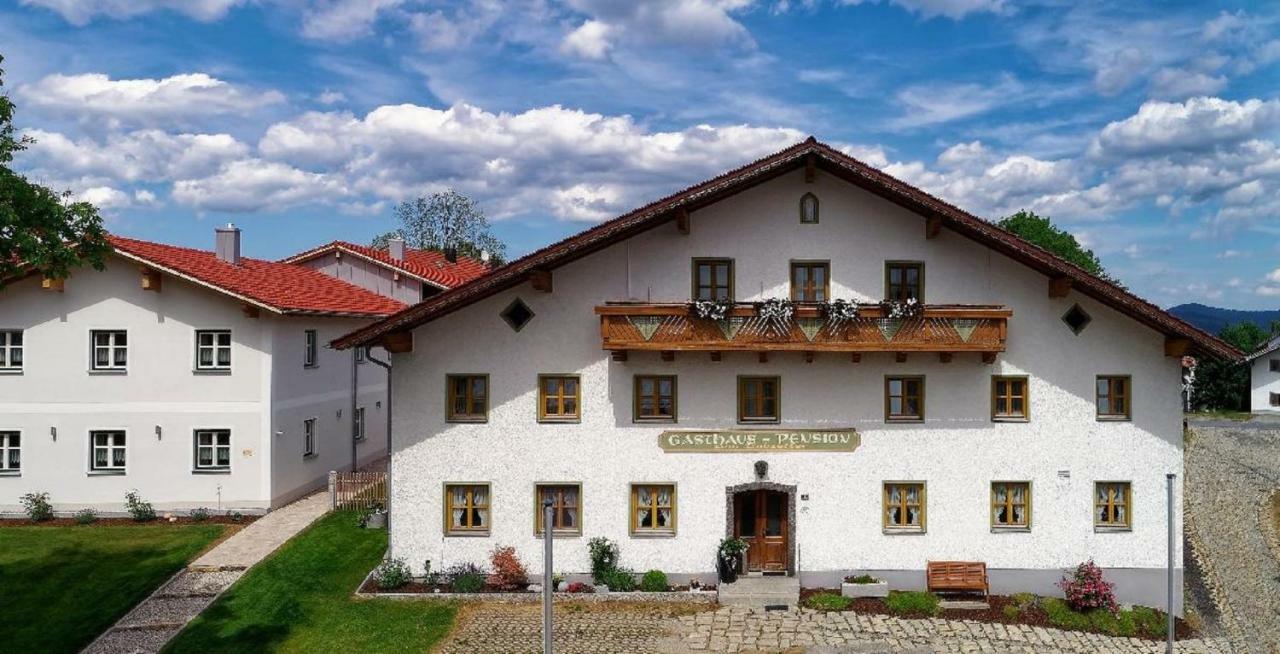 Pension und Ferienchalets Zum Lebzelter Freyung Exterior foto